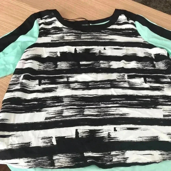 🆕Lightweight Multicolor High-Low Blouse L🆕 - Picture 1 of 6